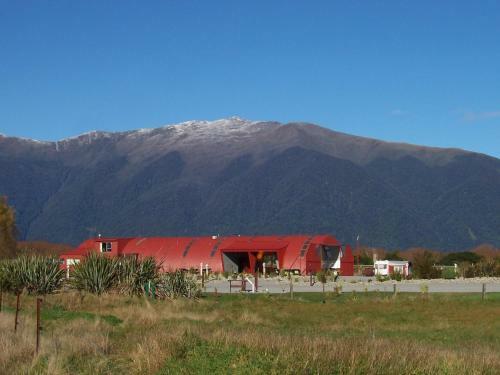 Haast River Top 10 Holiday Park