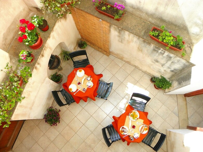 Bed & Breakfast Cloris Guest House