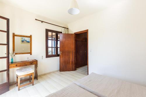 Santa Maria Studios & Apartments