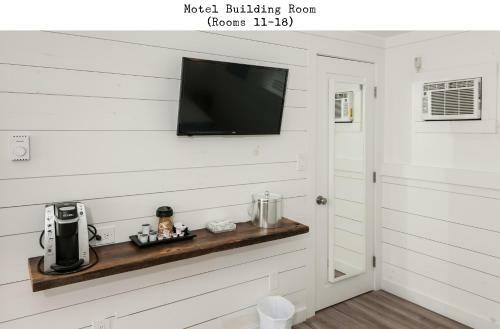 Posada Stones Throw & Inn On The Blues
