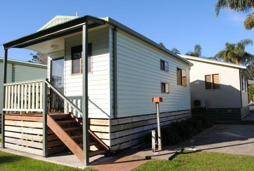 Pleasurelea Tourist Resort & Caravan Park