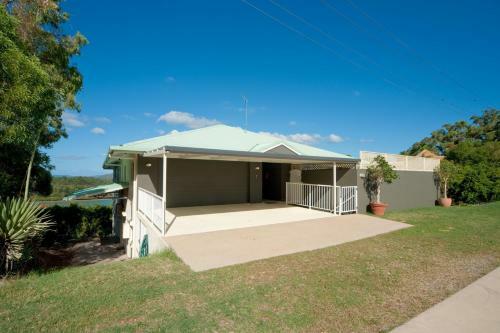 Passage Avenue - Shute Harbour