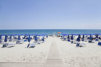 Apartamento Triton Villas Residence & Hotel