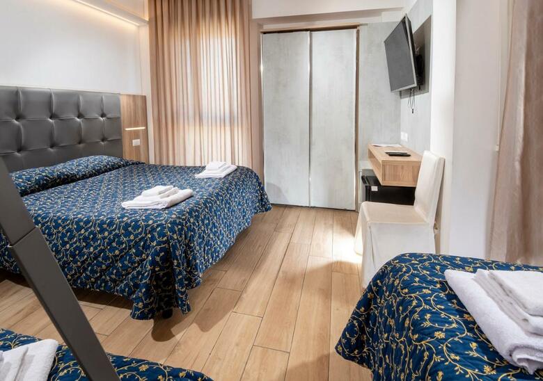 Hotel Mediterraneo Nihotels