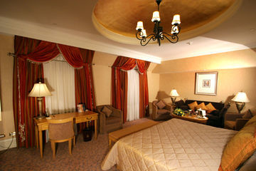 Hotel Donbass Palace