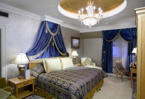 Hotel Donbass Palace