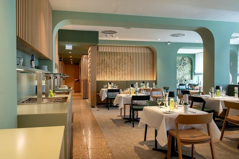 Erikson Hotel