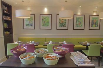 Hotel Kyriad Paris La D�fense