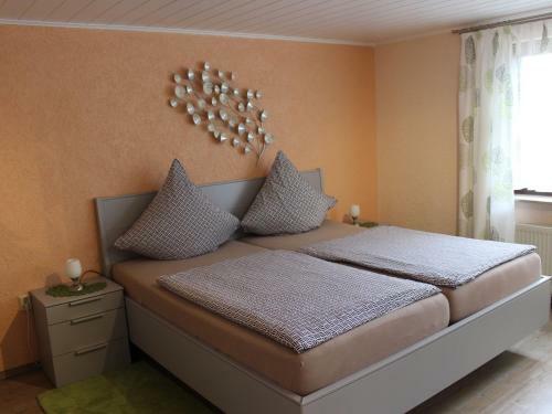 Cozy Apartment In Wienrode With Pond