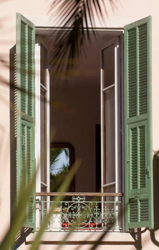 Hotel H�tel De Charme Villa Roseraie