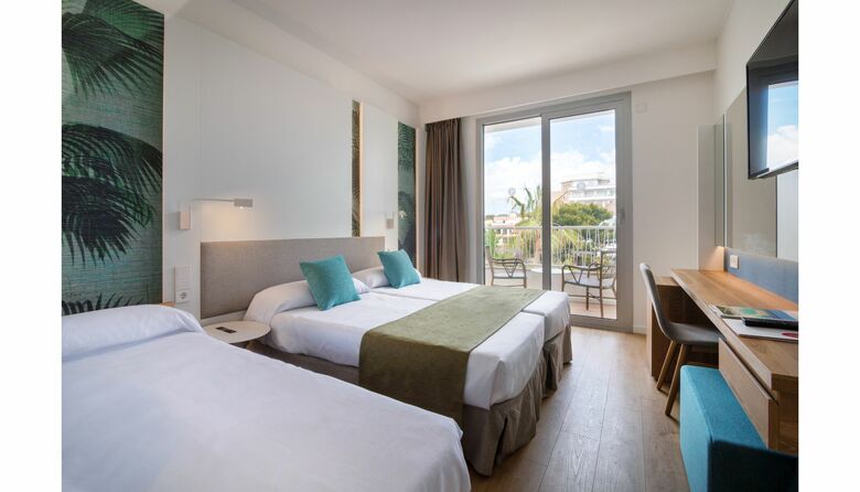 Js Yate Hotel