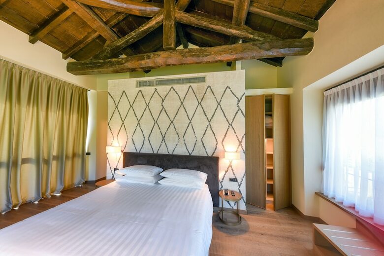 Hotel Castello Di Casiglio