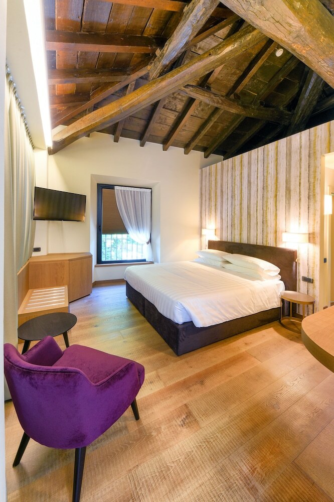 Hotel Castello Di Casiglio