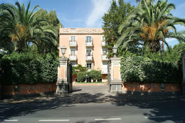 Hotel Villa Paradiso Dell'etna
