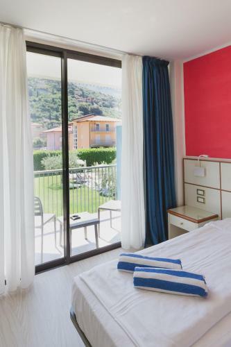 Hotel Holiday