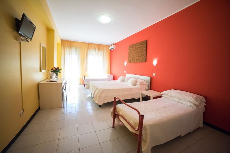 Hotel La Piramide