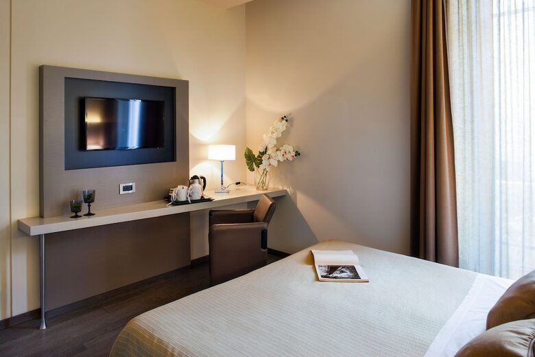 Hotel Dei Fiori - Spa E Ristorante