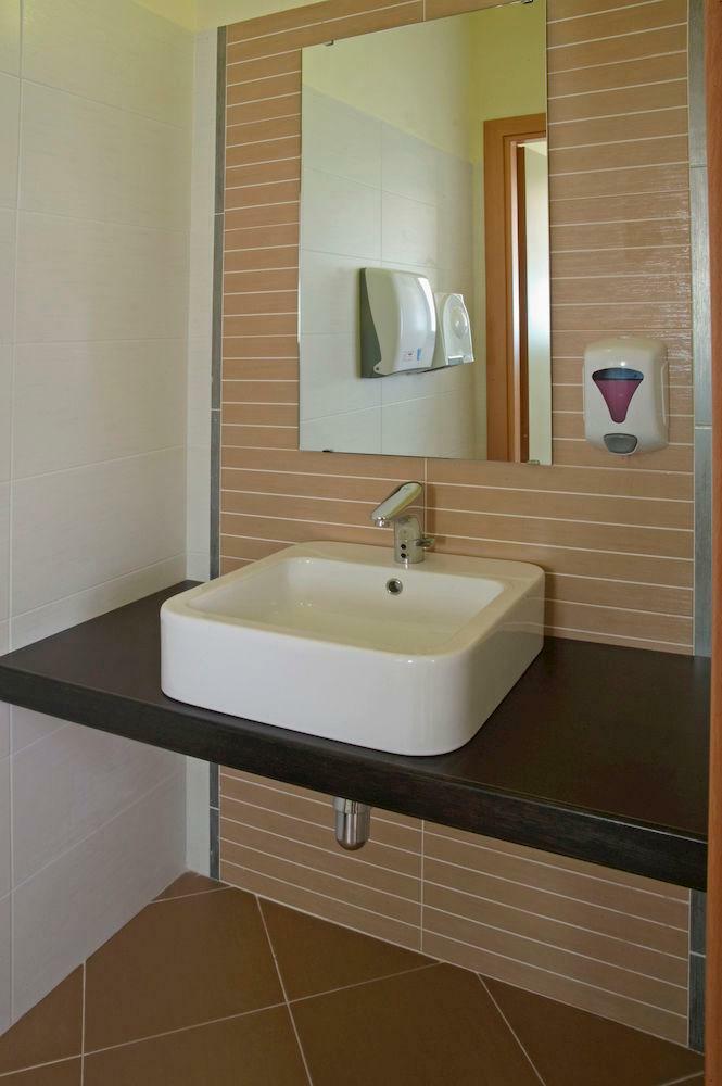 Cerri Hotel