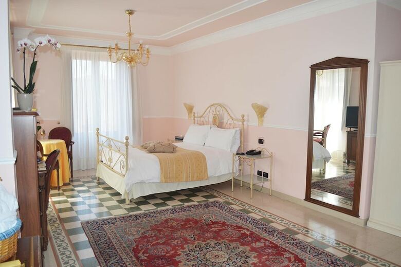 Hotel Palazzo Krataiis