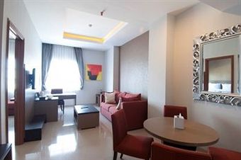 Lorin New Kuta Hotel