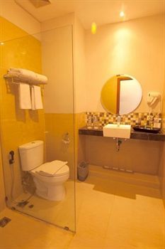 Lorin New Kuta Hotel