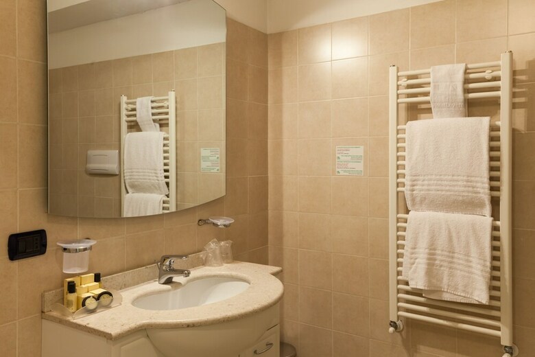 Hotel Lovere Resort & Spa