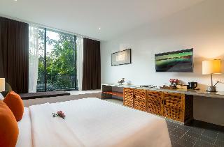 Hotel Lynnaya Urban River Resort