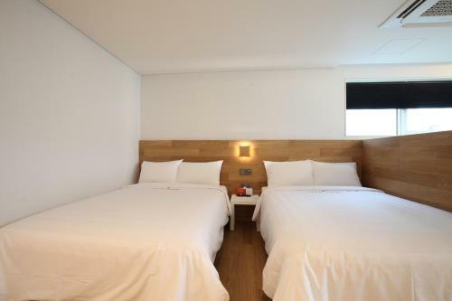 Angel Hotel