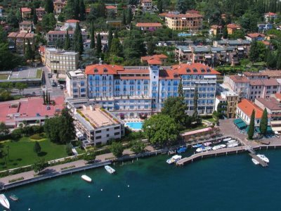Hotel Savoy Palace