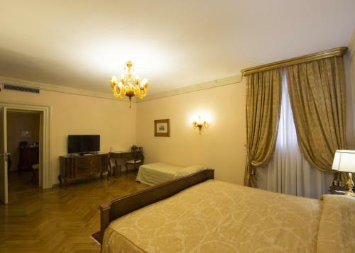 Villa Fenaroli Palace Hotel