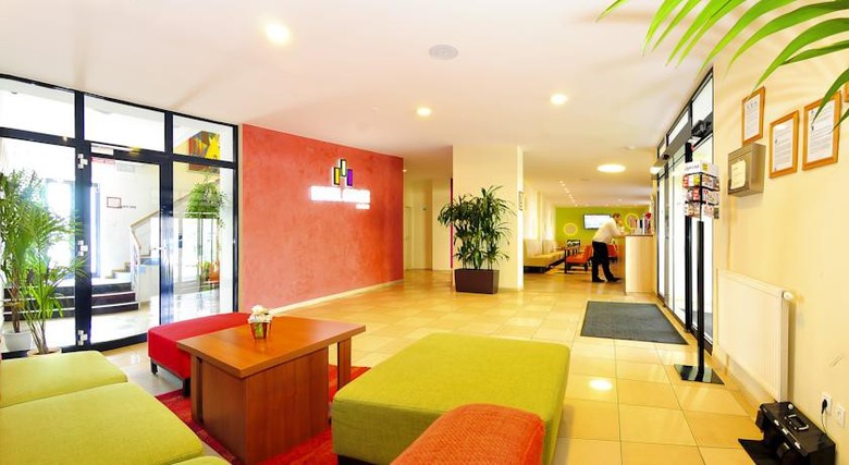 Hotel Color