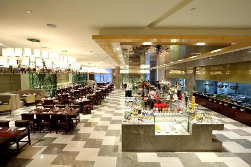 America's Best Rixin International Hotel