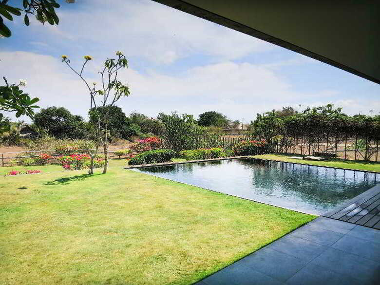 Jimbaran Balangan Beach Front Villa Nakar