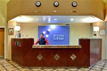 Holiday Inn Express Hotel & Suites Henderson
