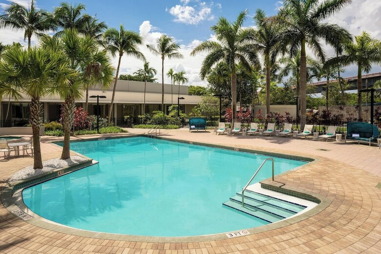 Hotel Courtyard By Marriott Miami Airport South
