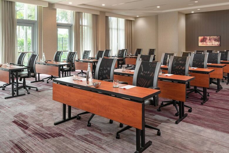 Hotel Courtyard By Marriott Miami Airport South