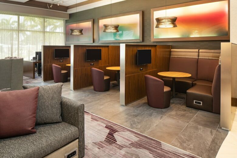 Hotel Courtyard By Marriott Miami Airport South
