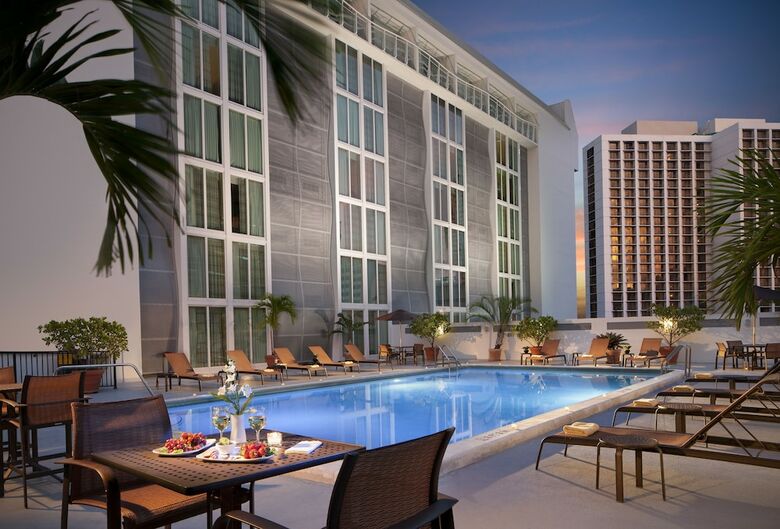 Hotel Courtyard By Marriott Miami Downtown