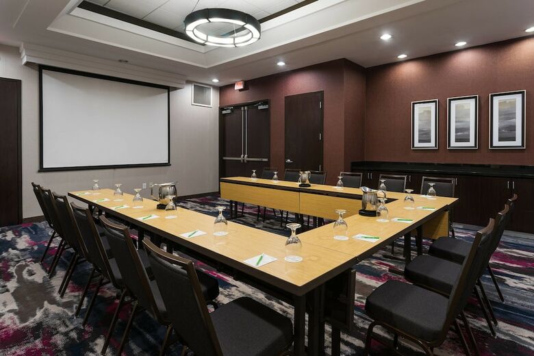 Hotel Courtyard By Marriott Miami Downtown