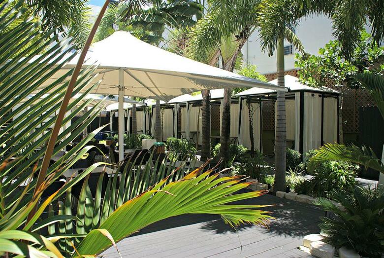 Hotel South Beach Plaza Villas
