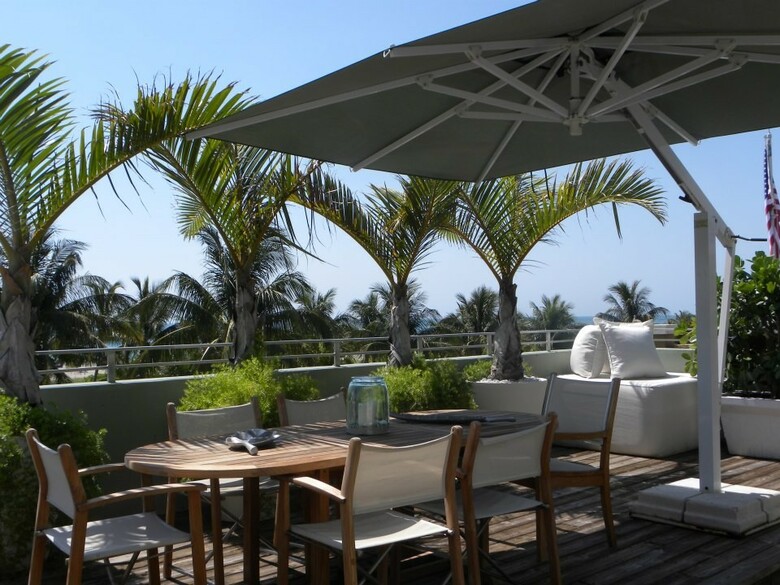 Hotel Pelican