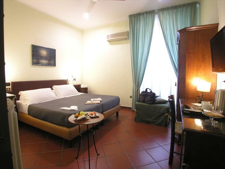 Toledo Hotel