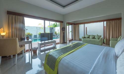 Hotel Living Asia Resort And Spa