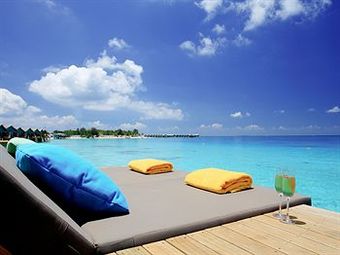 Hotel Centara Ras Fushi Resort And Spa