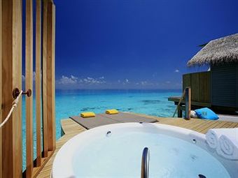 Hotel Centara Ras Fushi Resort And Spa