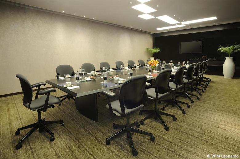 Hotel Hilton Bangalore Embassy Golflinks