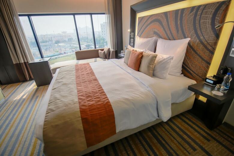 Novotel Kolkata Hotel And Residences