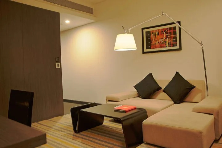 Novotel Kolkata Hotel And Residences