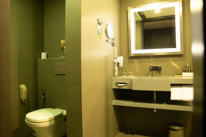 Novotel Kolkata Hotel And Residences