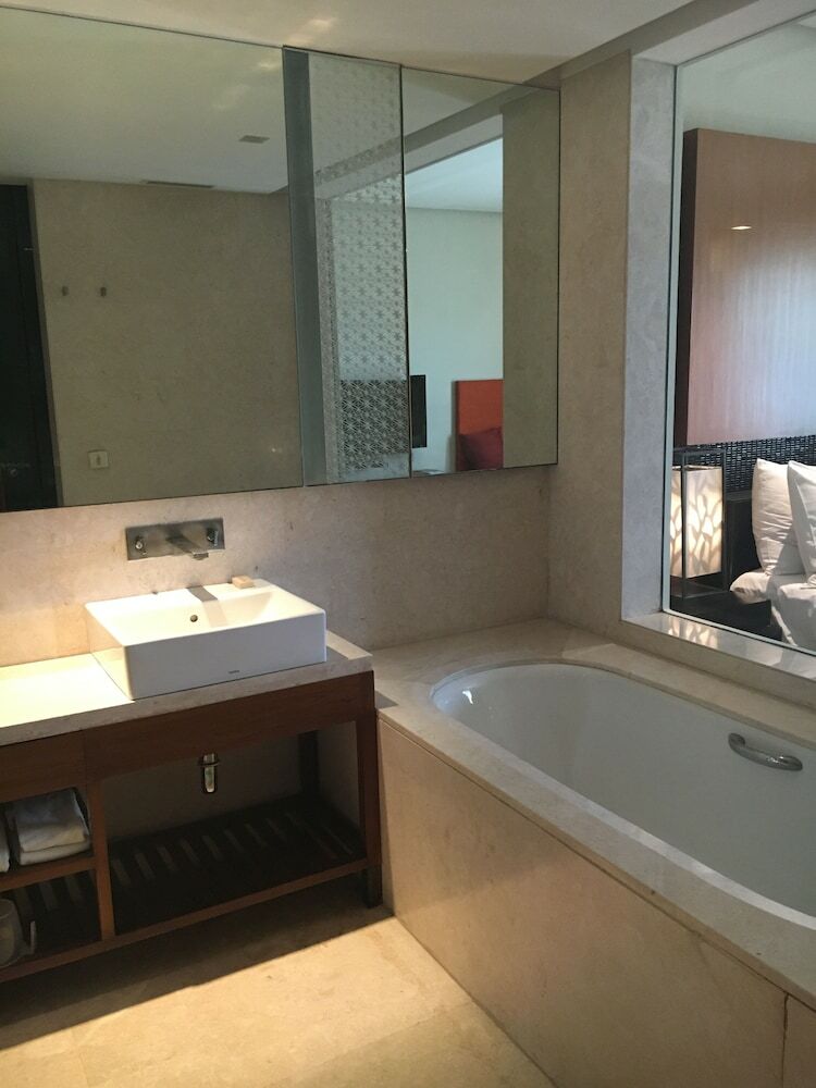 Hotel Vivanta By Taj - Surajkund, Ncr